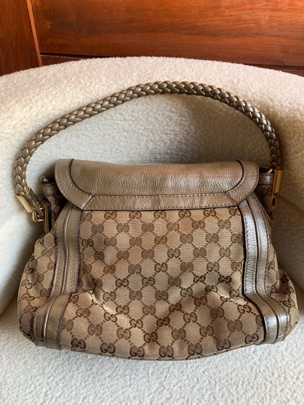 Authentic Gucci GG Bella Tassel bamboo shoulder bag